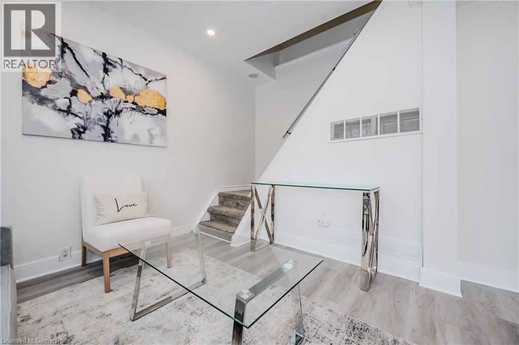 Photo 9 of 273 Britannia Avenue, Hamilton ON