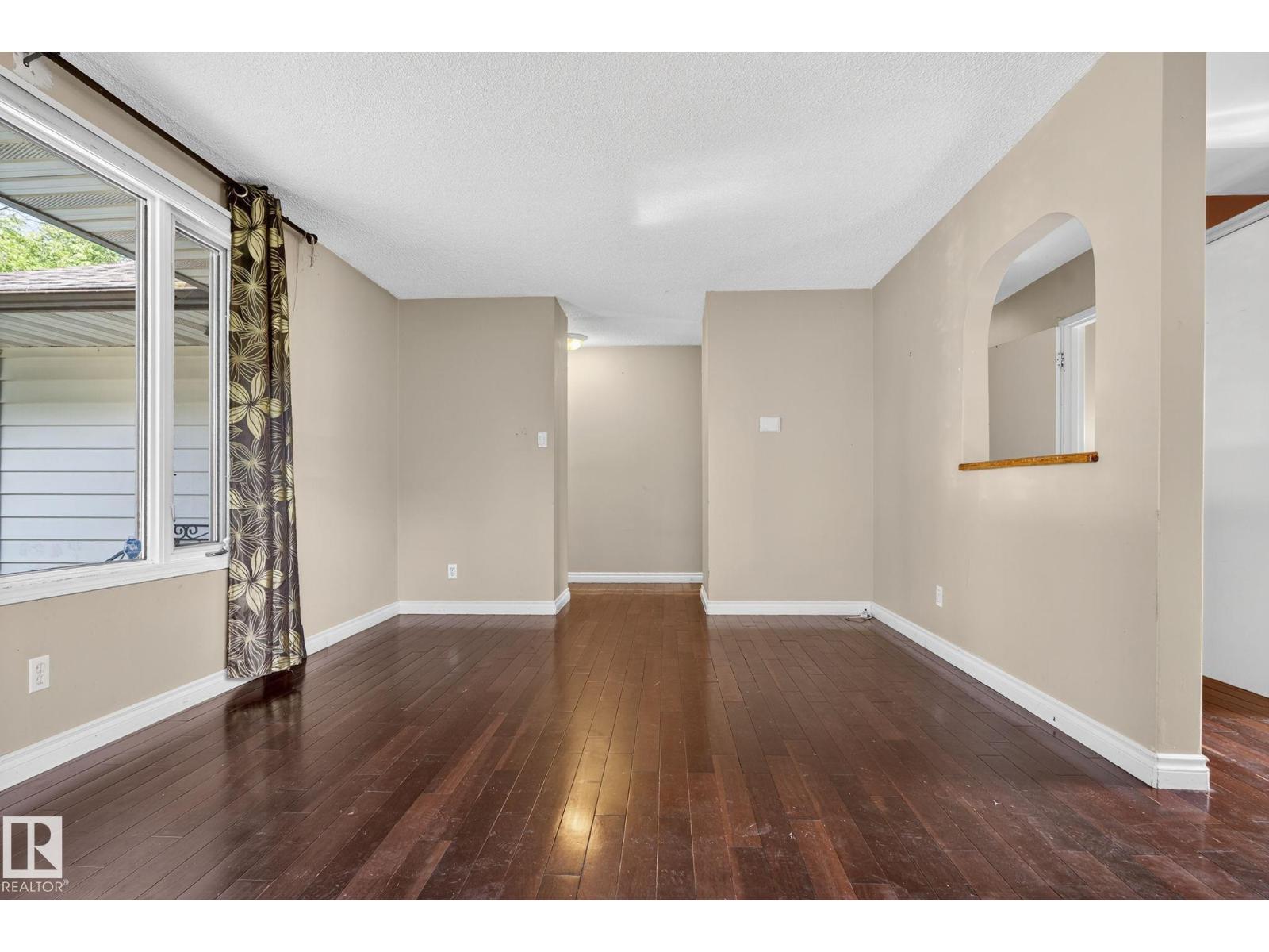 Photo 16 of 9239 148 St Nw, Edmonton AB