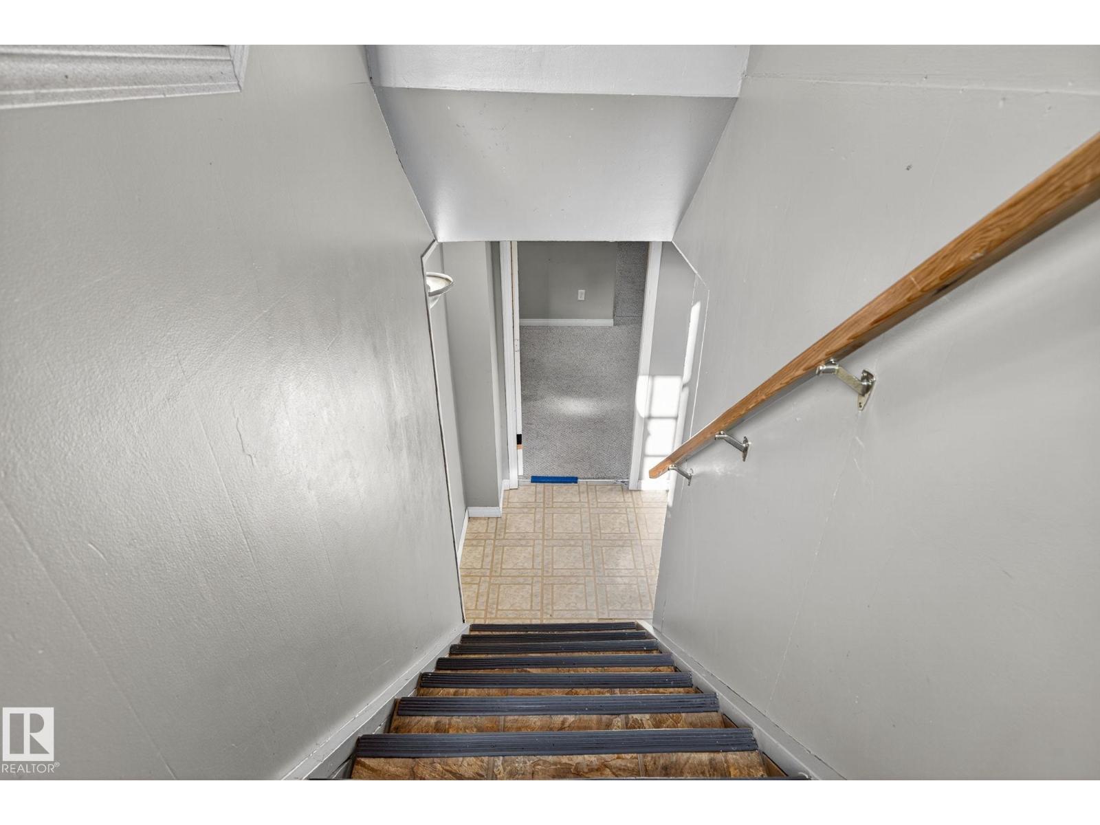 Photo 32 of 9239 148 St Nw, Edmonton AB