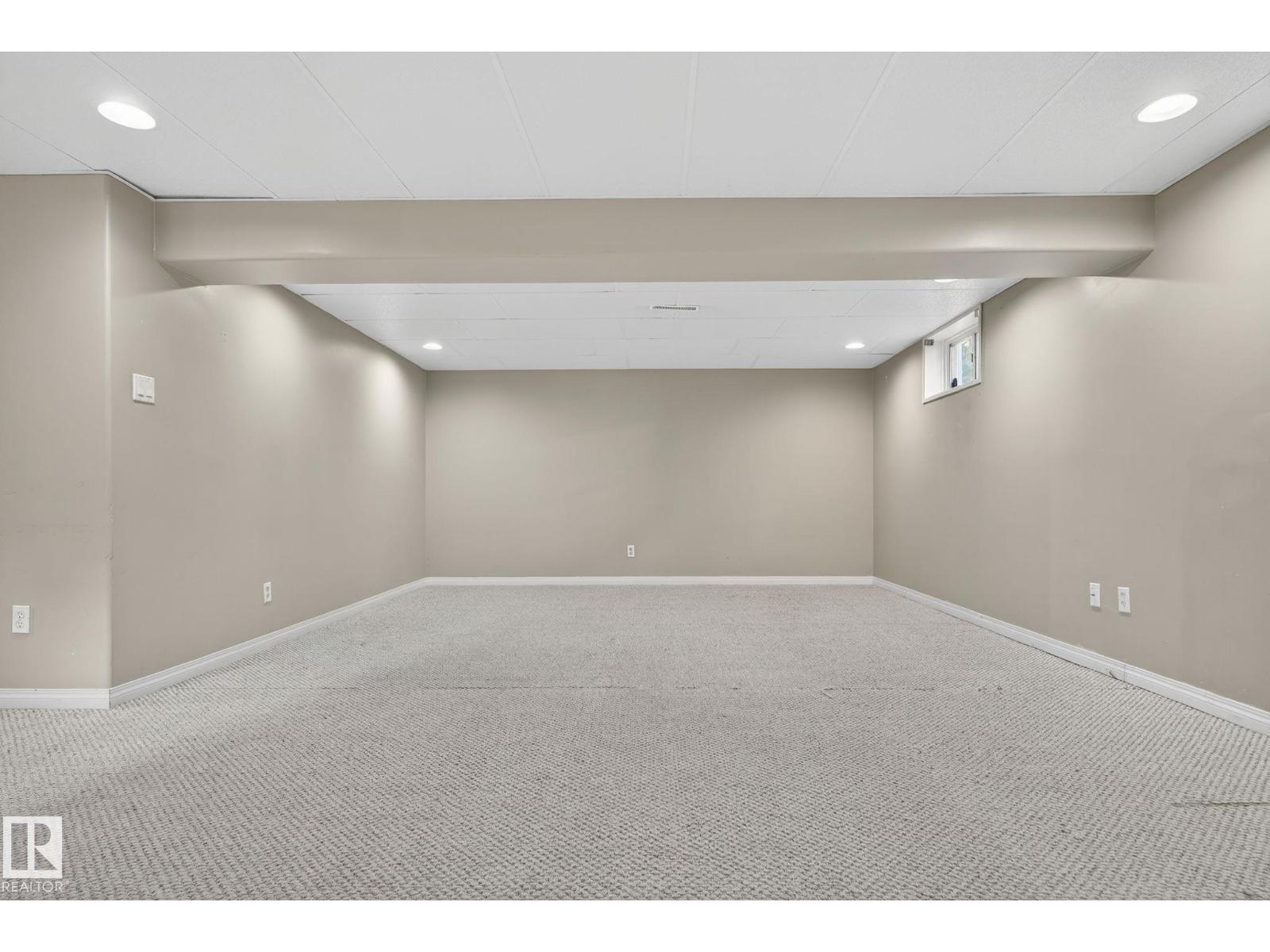 Photo 34 of 9239 148 St Nw, Edmonton AB