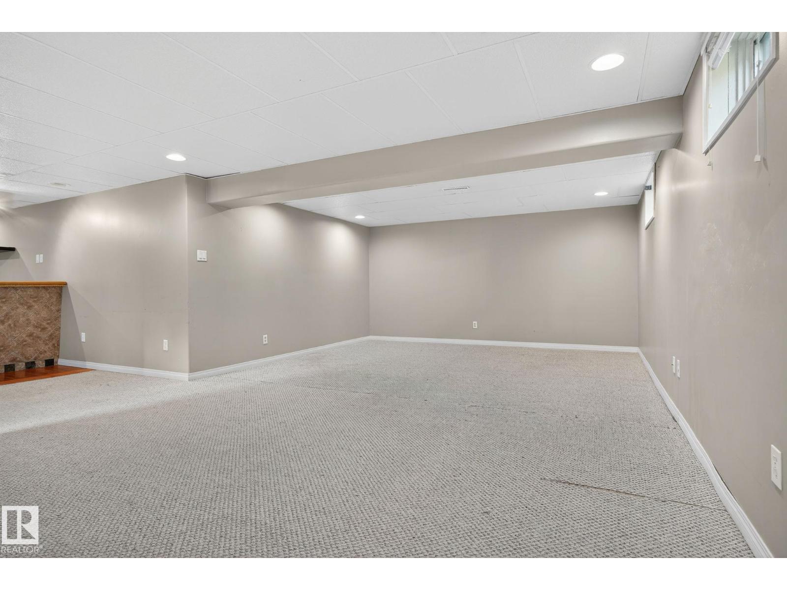 Photo 36 of 9239 148 St Nw, Edmonton AB