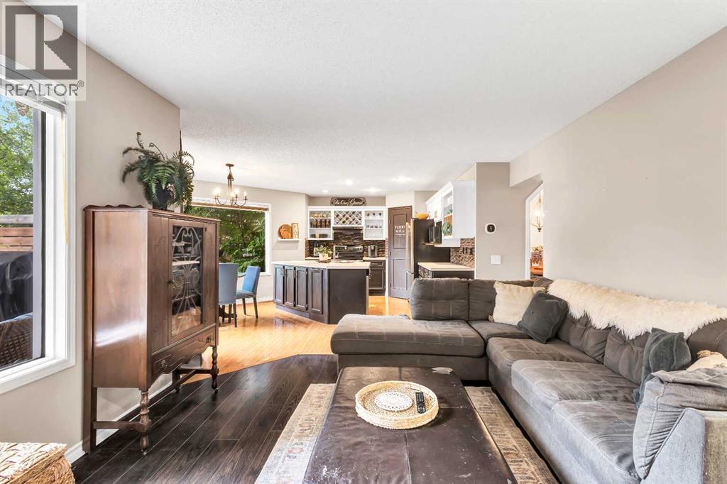 Single Family House for Sale in  Sundown Way SE Sundance Calgary 