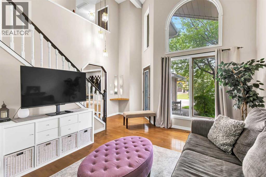 Single Family House for Sale in  Sundown Way SE Sundance Calgary 