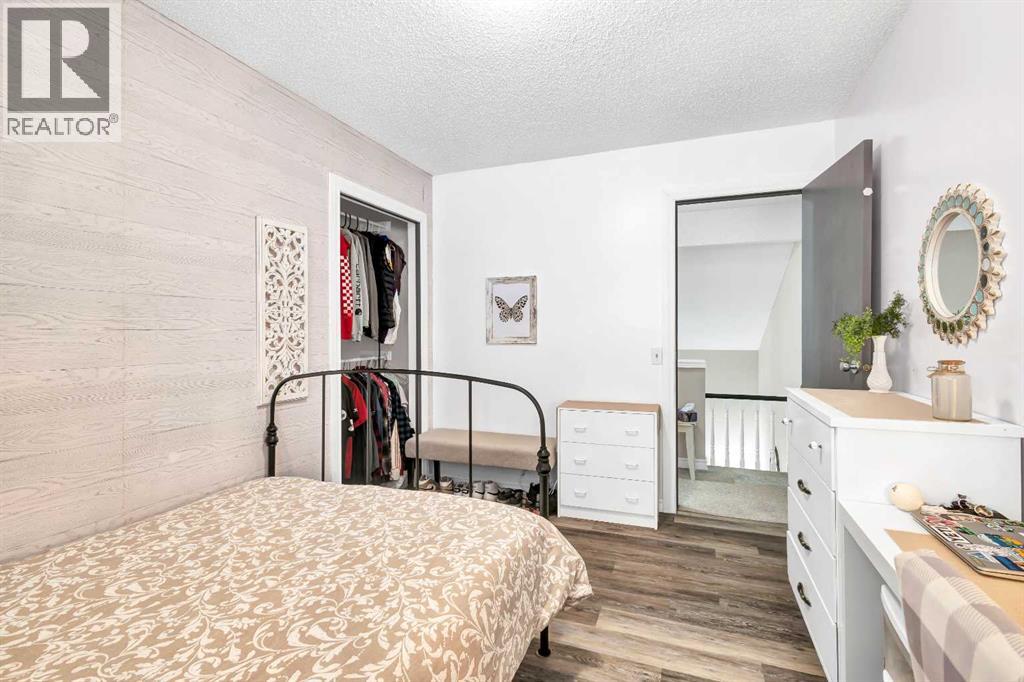 Single Family House for Sale in  Sundown Way SE Sundance Calgary 