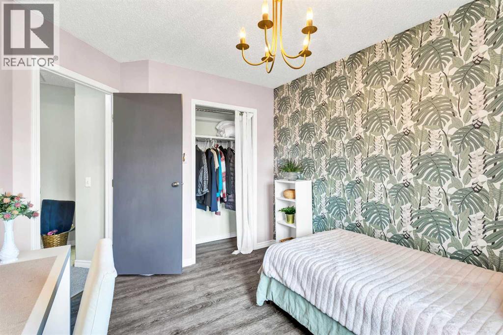 Single Family House for Sale in  Sundown Way SE Sundance Calgary 