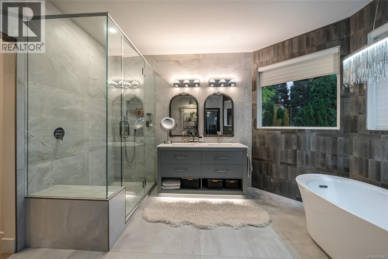 3088 Kensington Cres, Courtenay