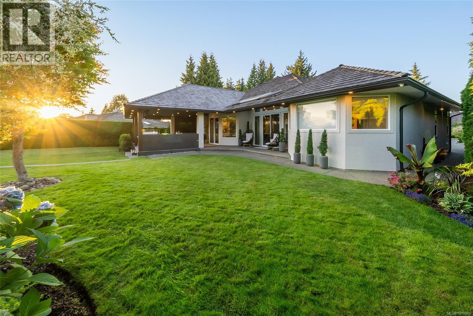 3088 Kensington Cres, Courtenay