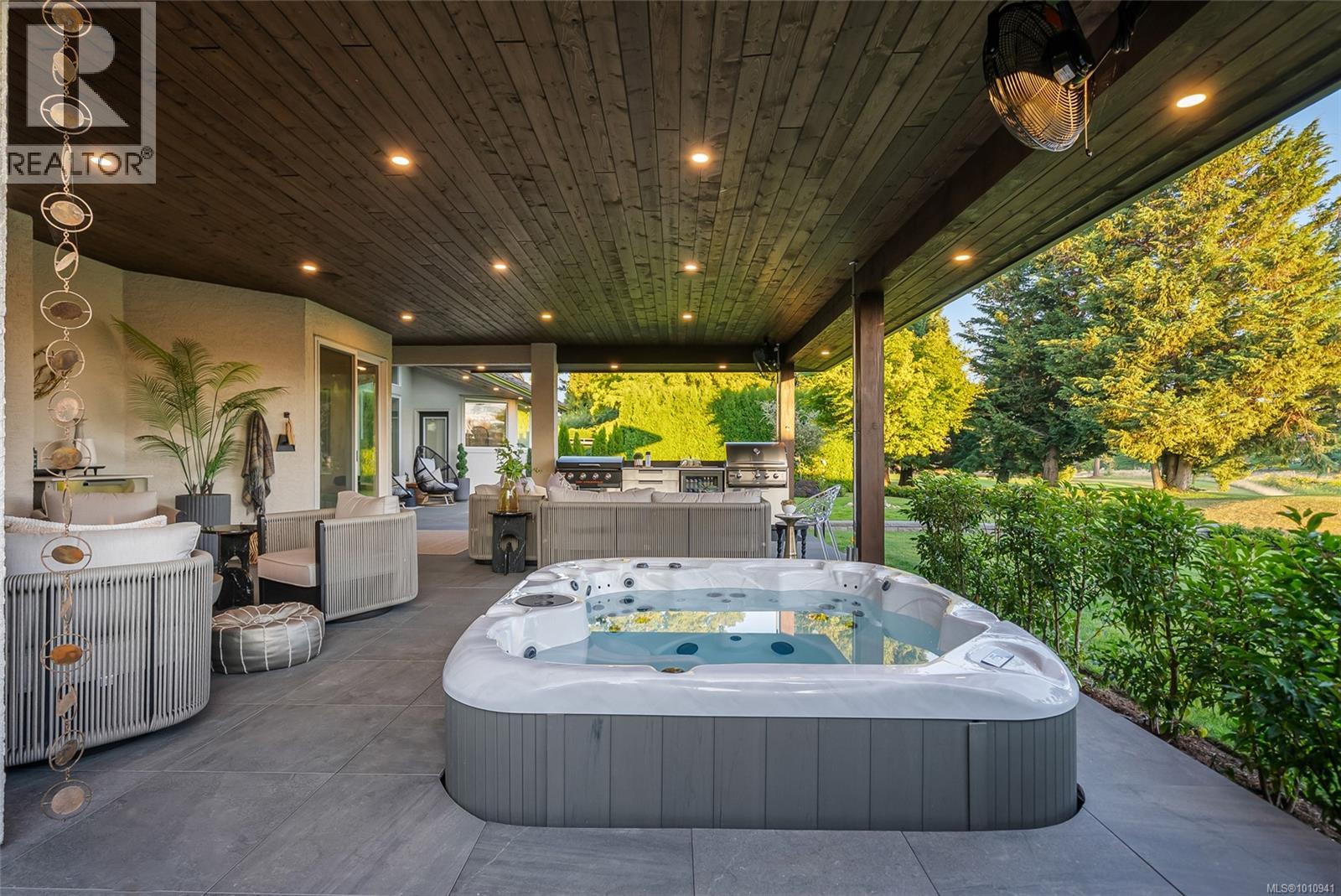 3088 Kensington Cres, Courtenay