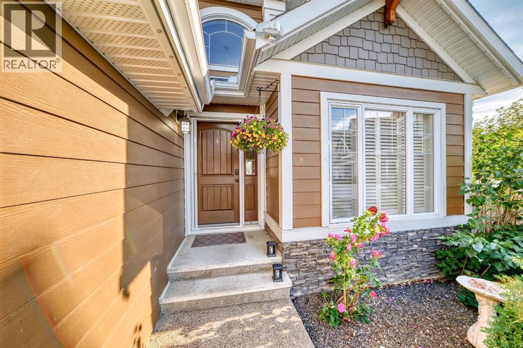 Photo 5 of 68 Ridge View Close, Cochrane AB