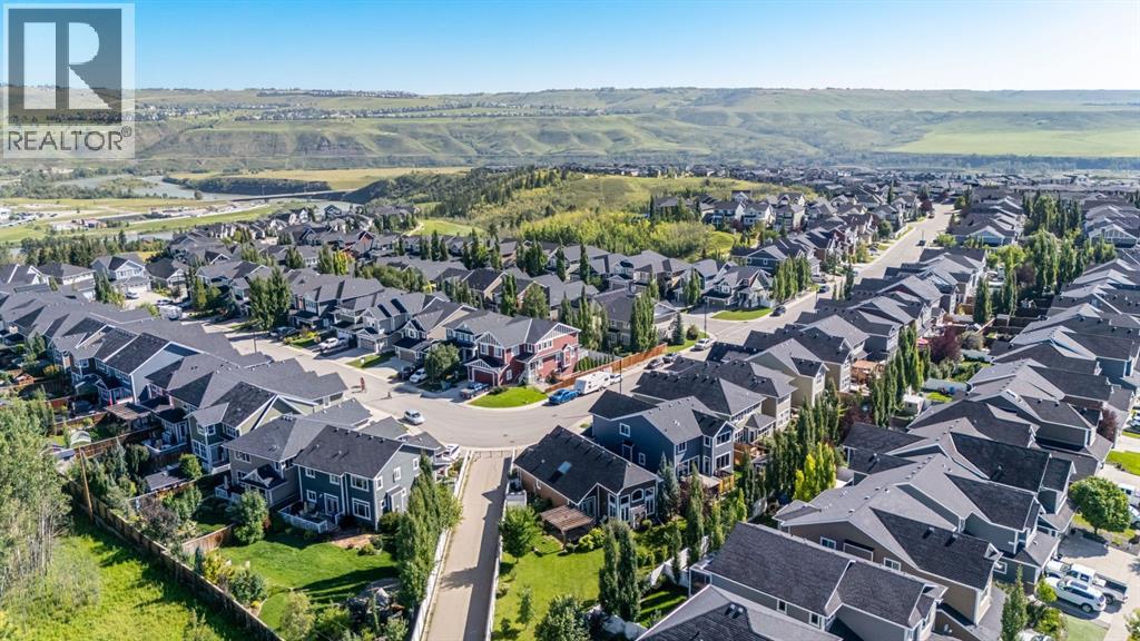 Photo 33 of 68 Ridge View Close, Cochrane AB