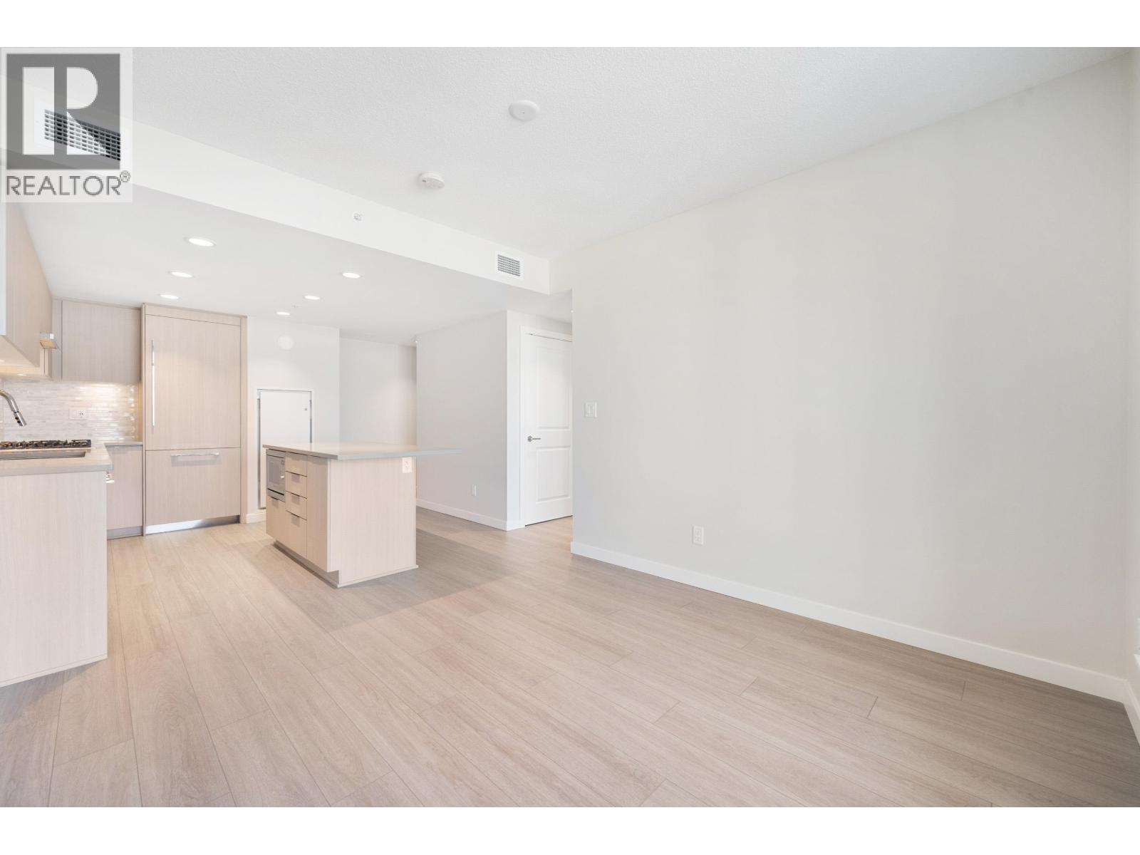 Photo 6 of 2607 1182 Westwood Street, Coquitlam BC