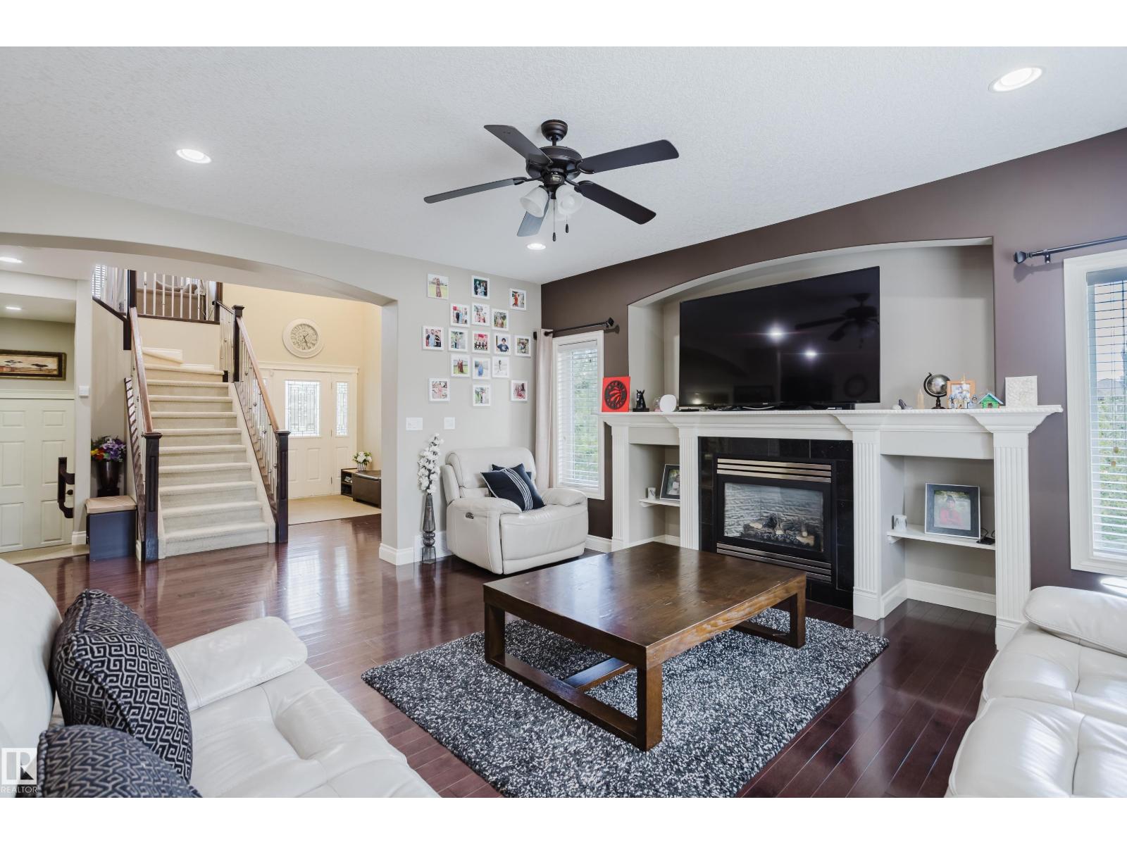 Photo 38 of 3359 18 St Nw, Edmonton AB