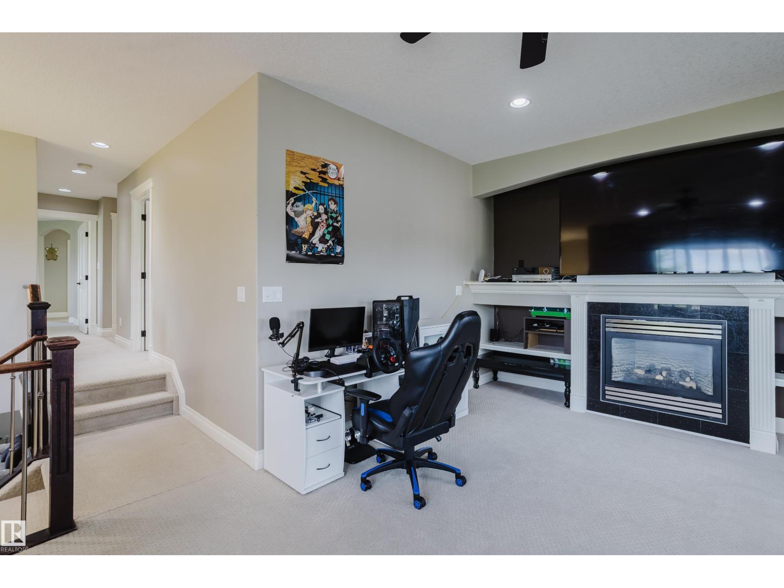 Photo 55 of 3359 18 St Nw, Edmonton AB
