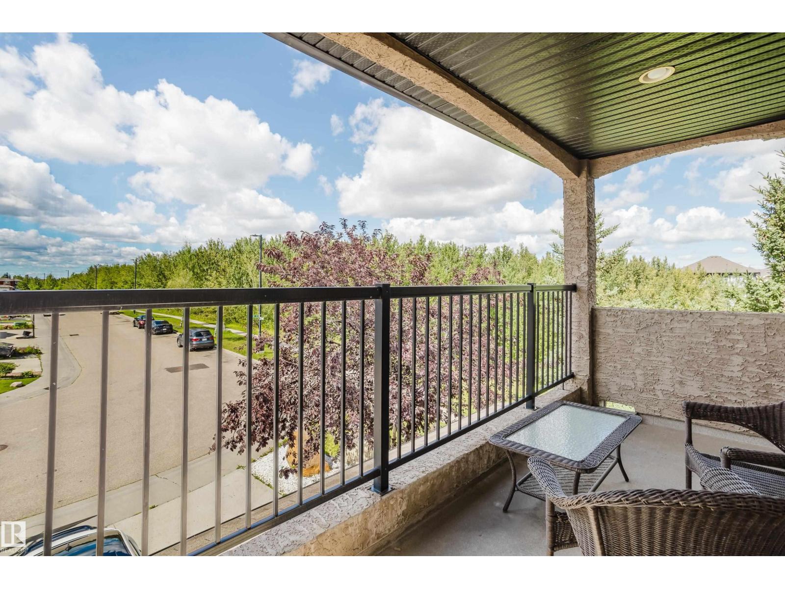Photo 20 of 3359 18 St Nw, Edmonton AB