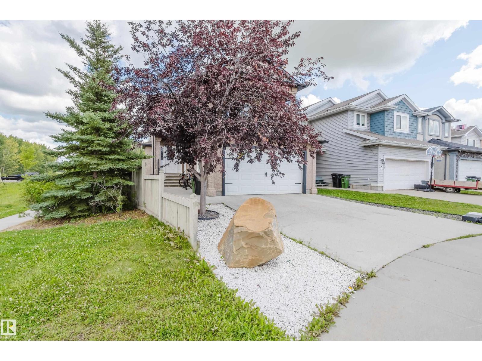 Photo 59 of 3359 18 St Nw, Edmonton AB