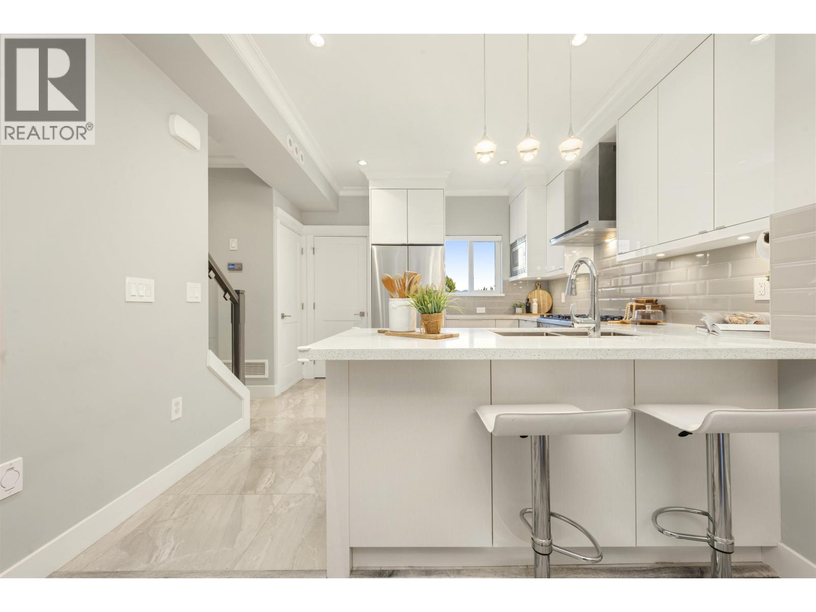 Photo 12 of 2 9728 Alberta Road, Richmond BC