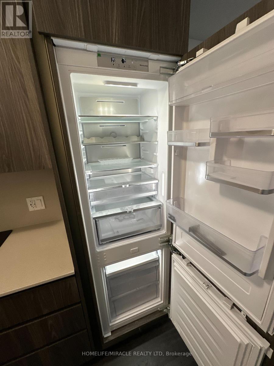 Photo 9 of 912 15 Richardson Street, Toronto ON