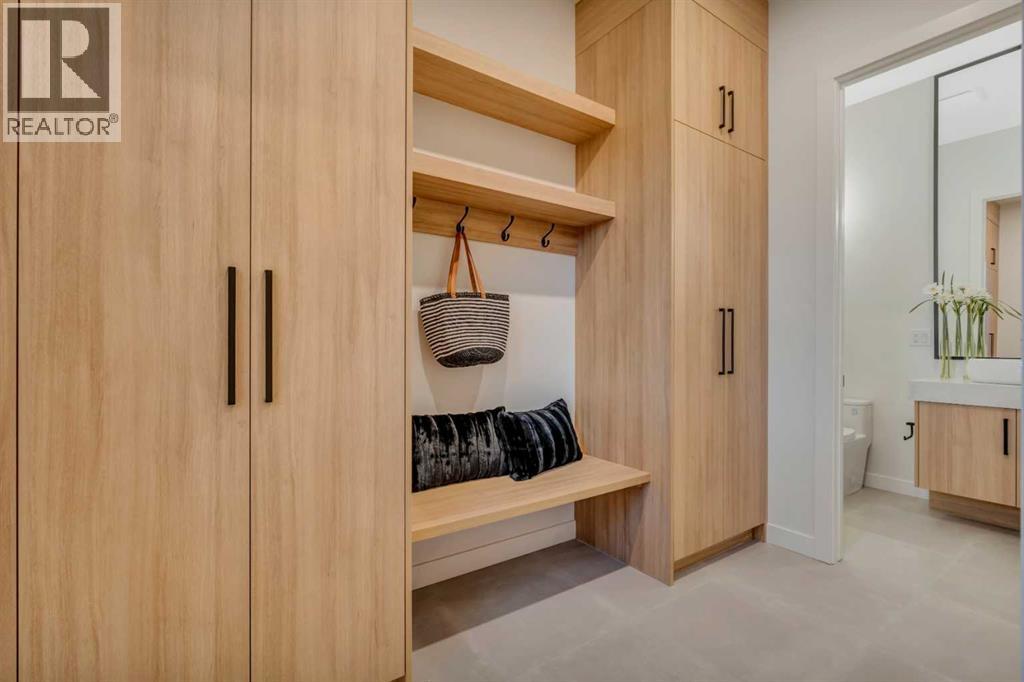 Single Family House for Sale in   Street SW Killarney/Glengarry Calgary 