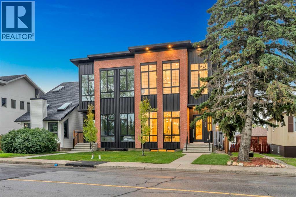 Single Family House for Sale in   Street SW Killarney/Glengarry Calgary 