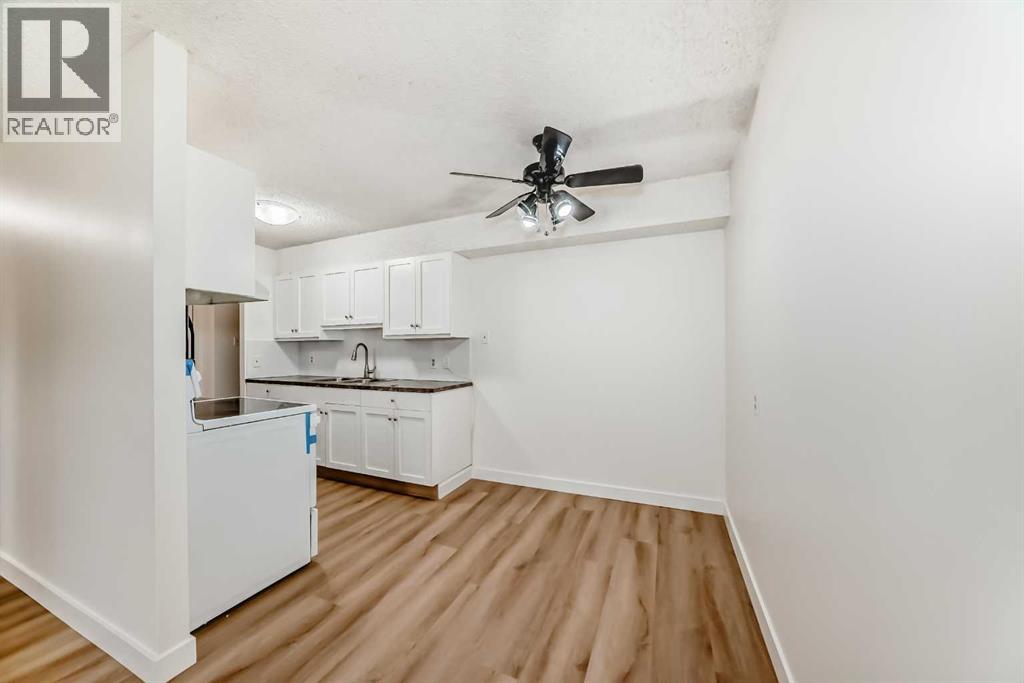 Single Family House for Sale in    Street NW Varsity Calgary 
