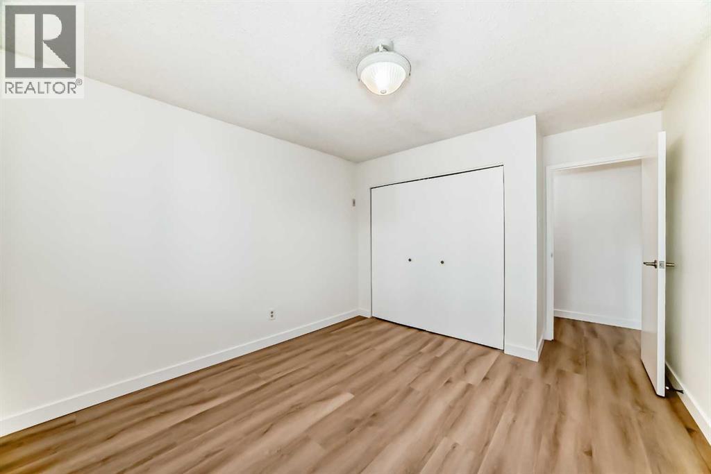 Single Family House for Sale in    Street NW Varsity Calgary 