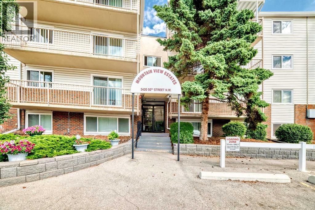 Single Family House for Sale in    Street NW Varsity Calgary 