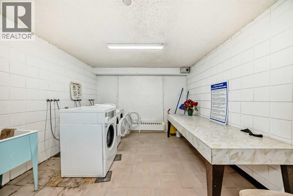 Single Family House for Sale in    Street NW Varsity Calgary 
