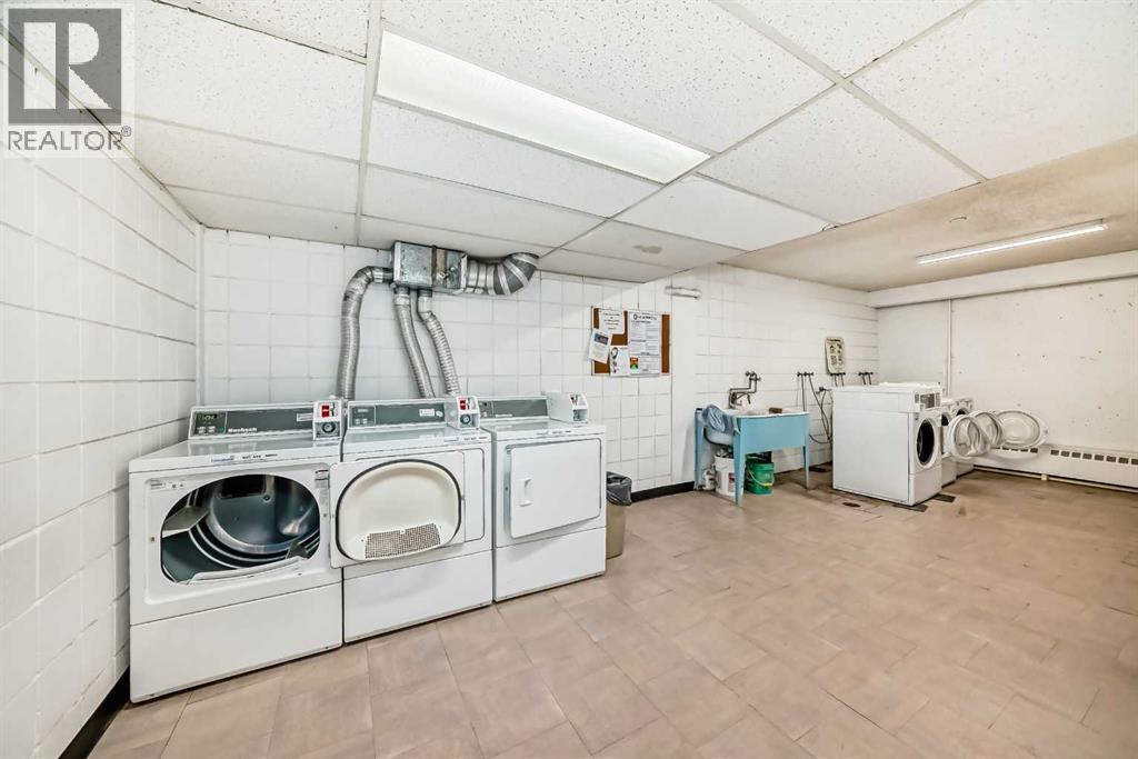 Single Family House for Sale in    Street NW Varsity Calgary 