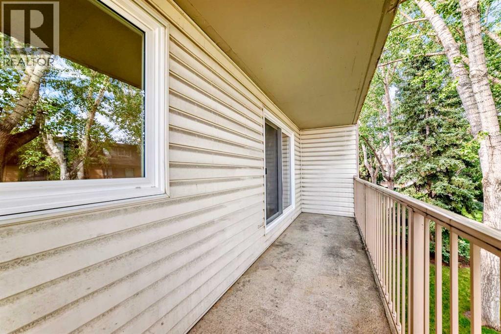 Single Family House for Sale in    Street NW Varsity Calgary 
