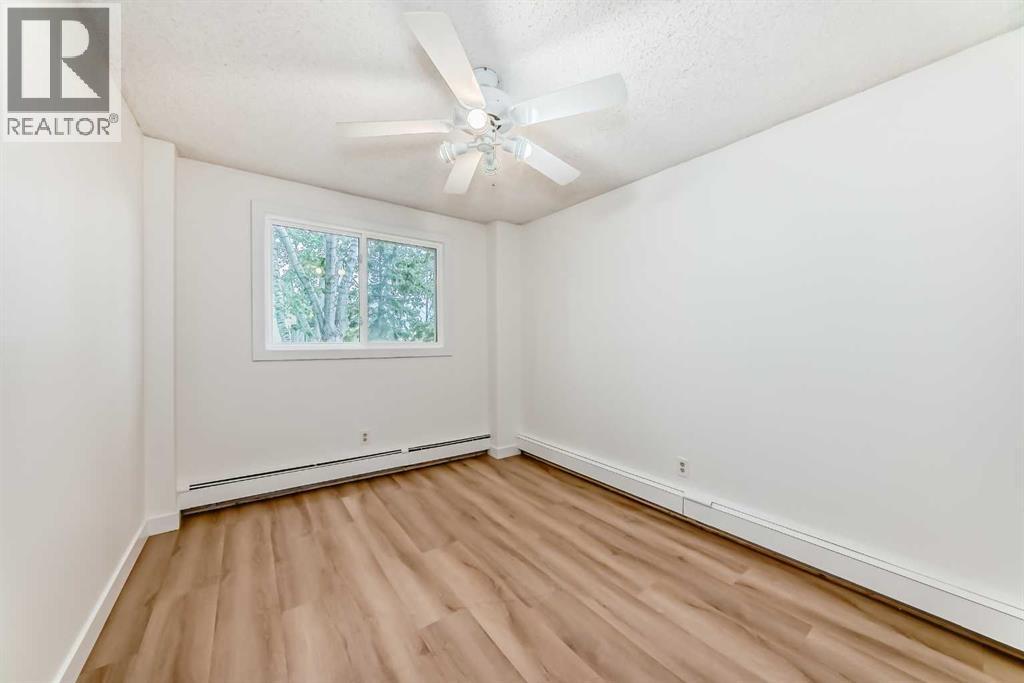 Single Family House for Sale in    Street NW Varsity Calgary 