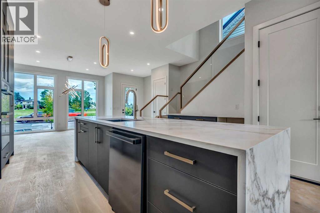 Single Family House for Sale in   Street SW Killarney/Glengarry Calgary 
