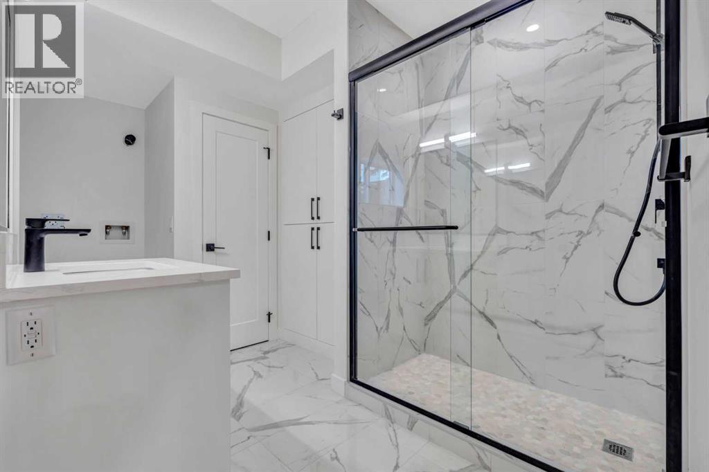 Single Family House for Sale in   Street SW Killarney/Glengarry Calgary 