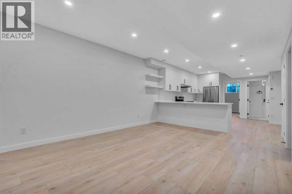 Single Family House for Sale in   Street SW Killarney/Glengarry Calgary 