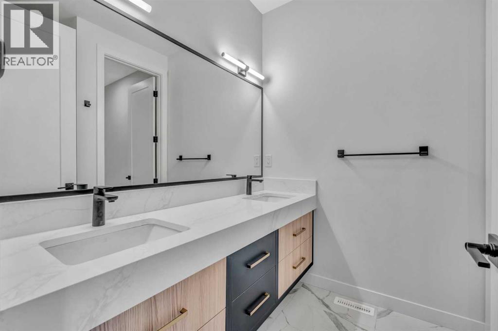 Single Family House for Sale in   Street SW Killarney/Glengarry Calgary 