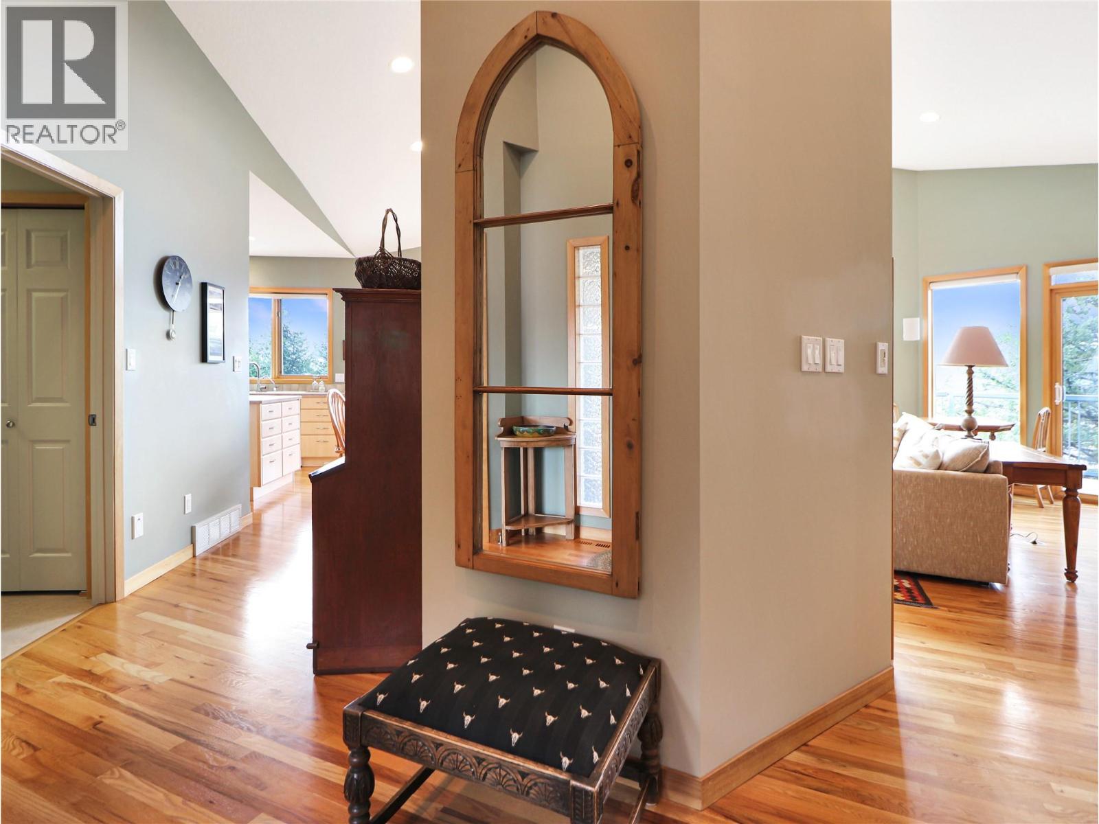 2360/2380 95 Highway, Spillimacheen