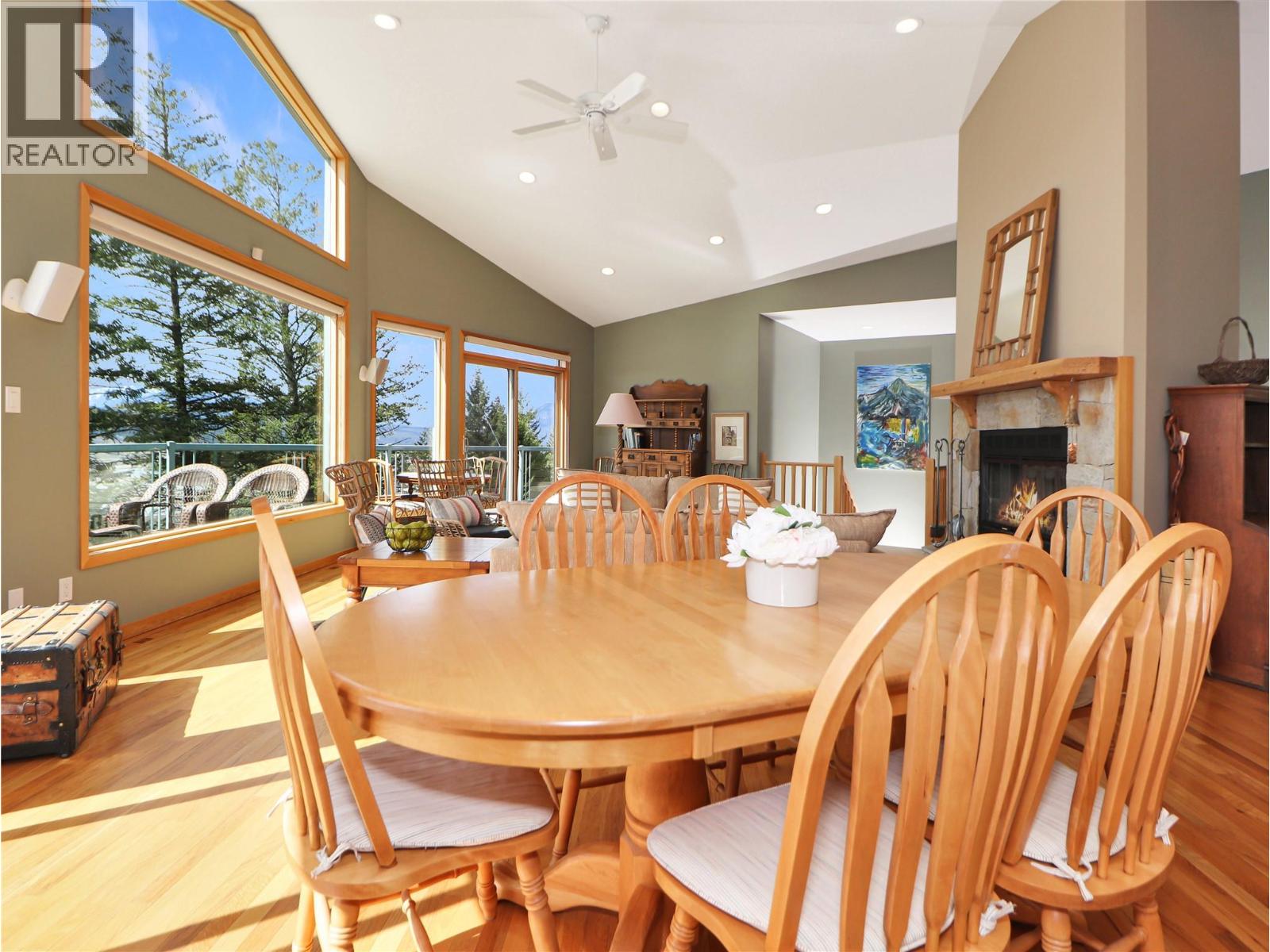 2360/2380 95 Highway, Spillimacheen