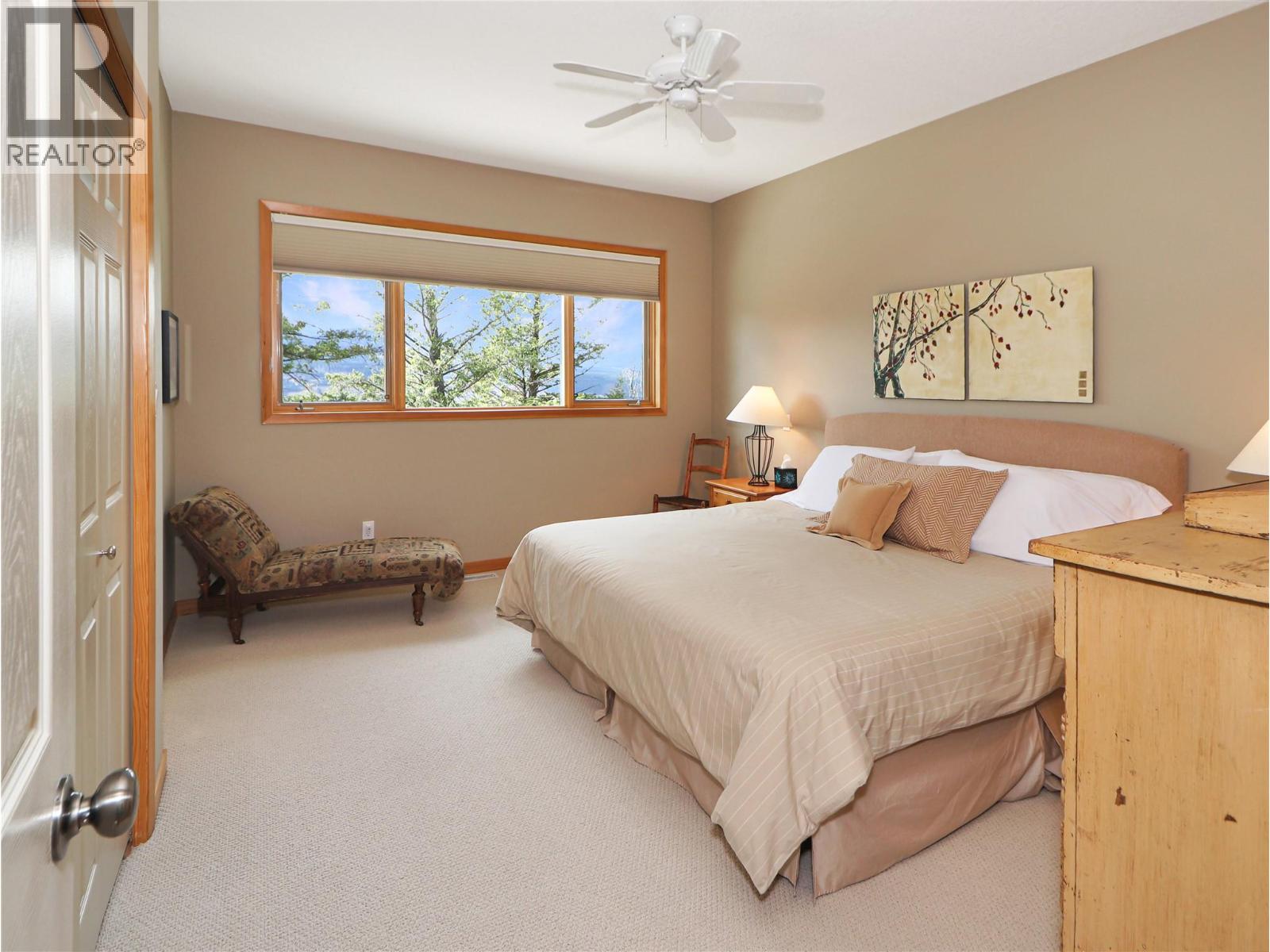 2360/2380 95 Highway, Spillimacheen
