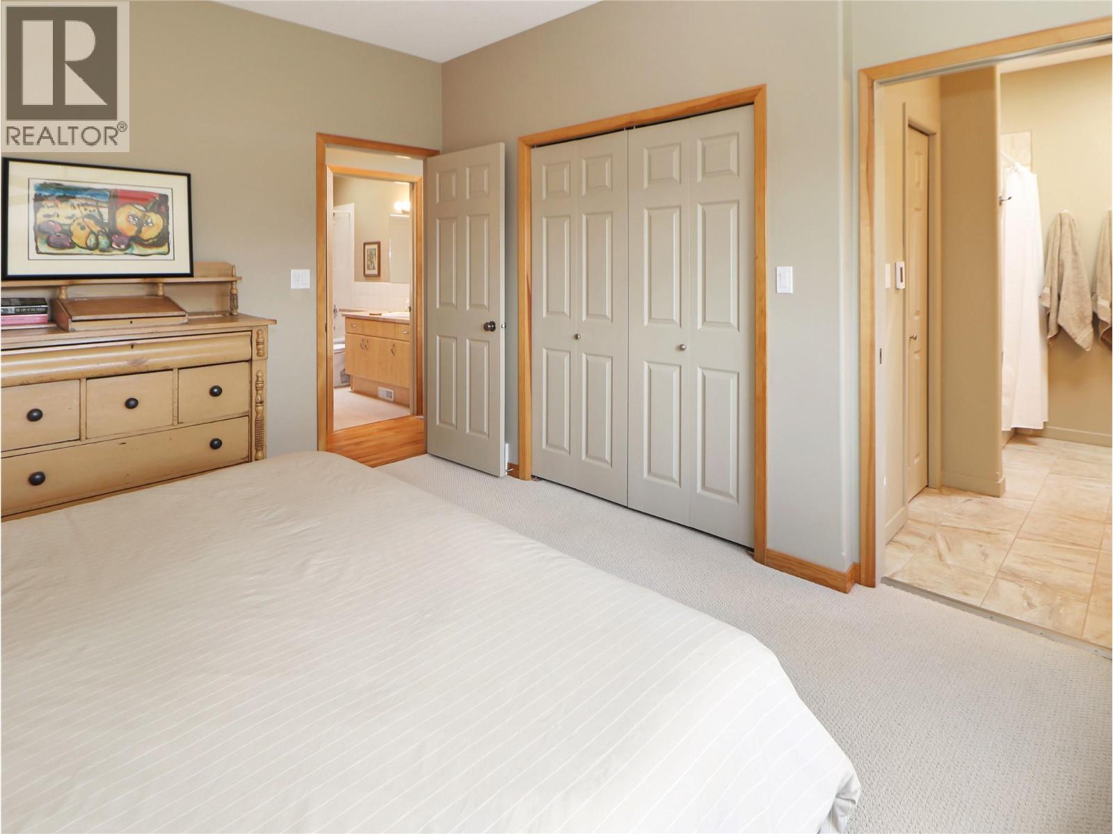 2360/2380 95 Highway, Spillimacheen