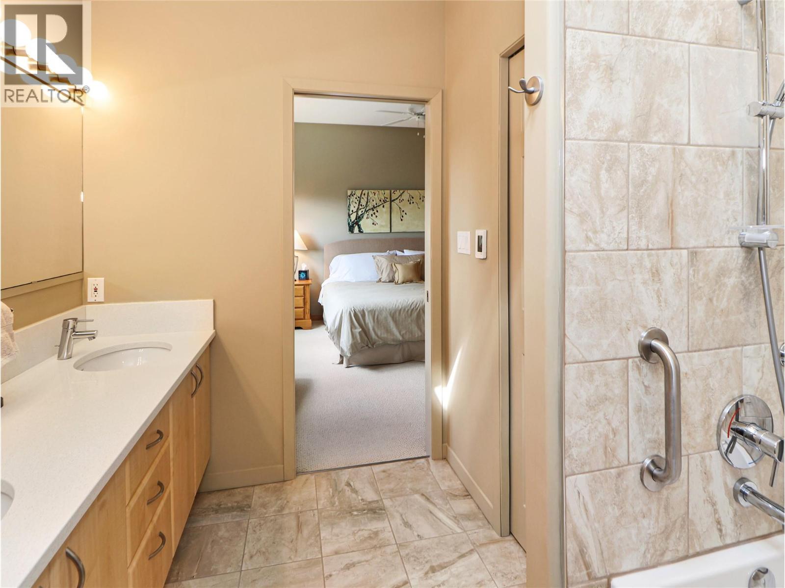 2360/2380 95 Highway, Spillimacheen