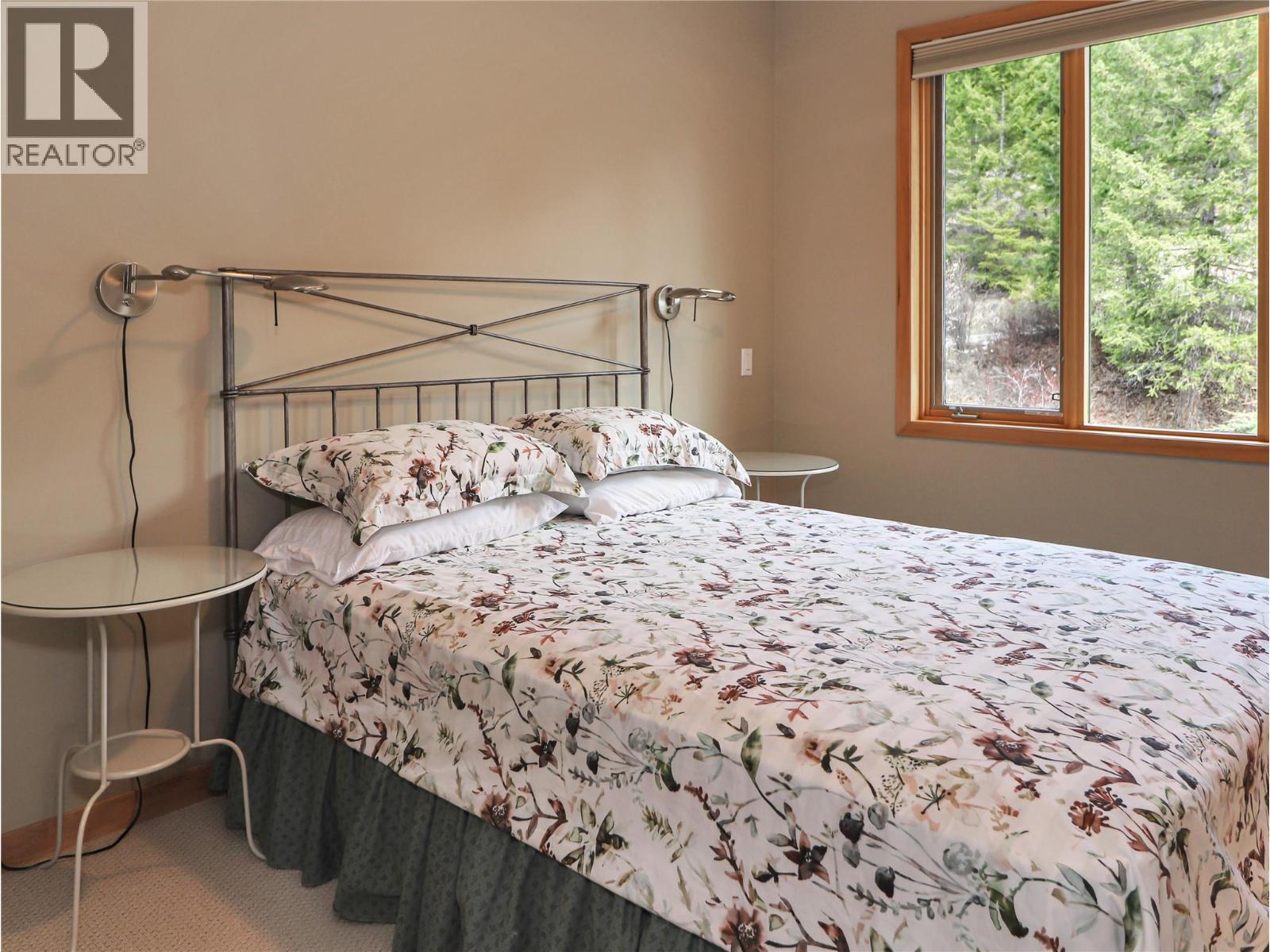 2360/2380 95 Highway, Spillimacheen