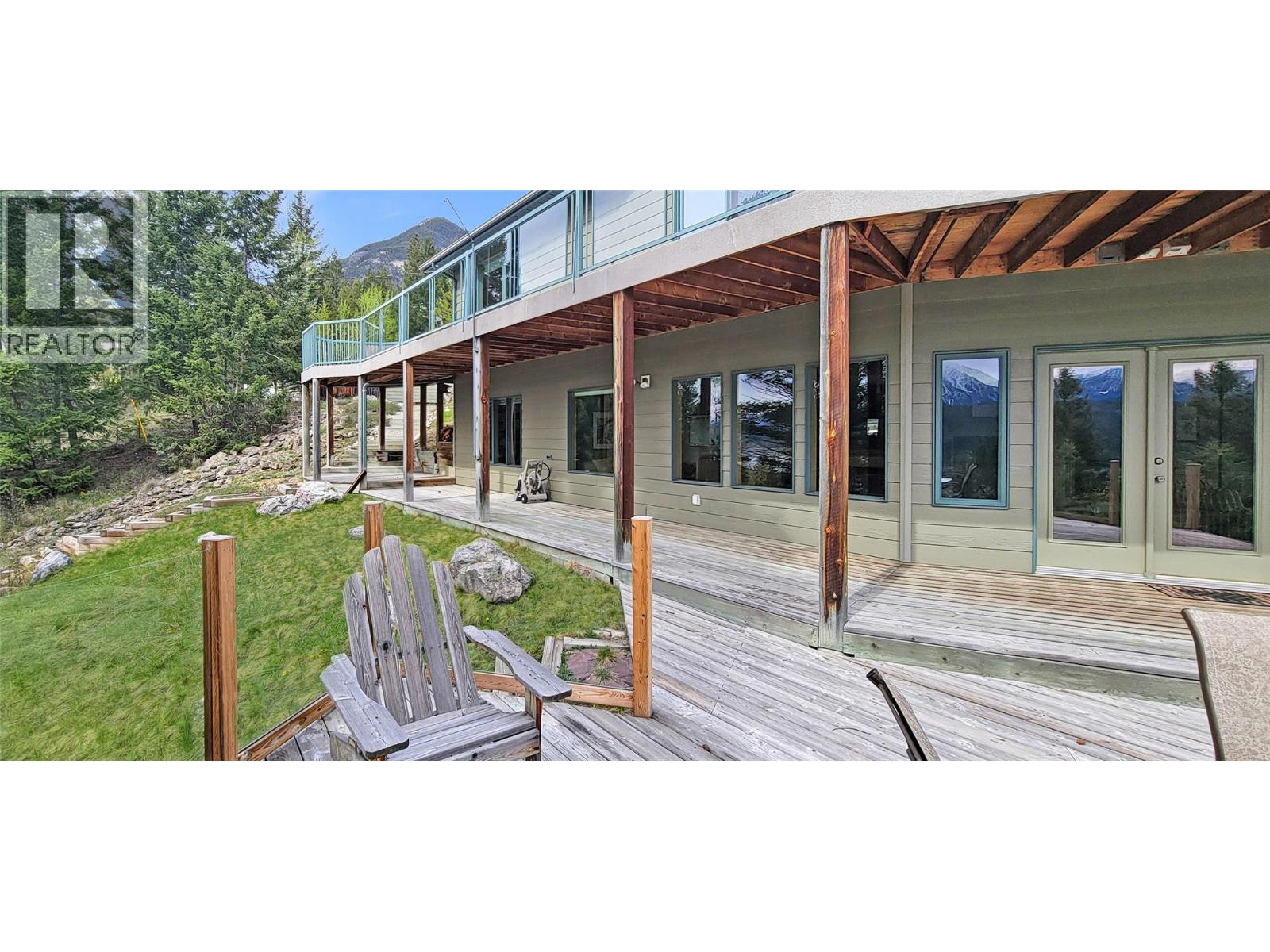 2360/2380 95 Highway, Spillimacheen