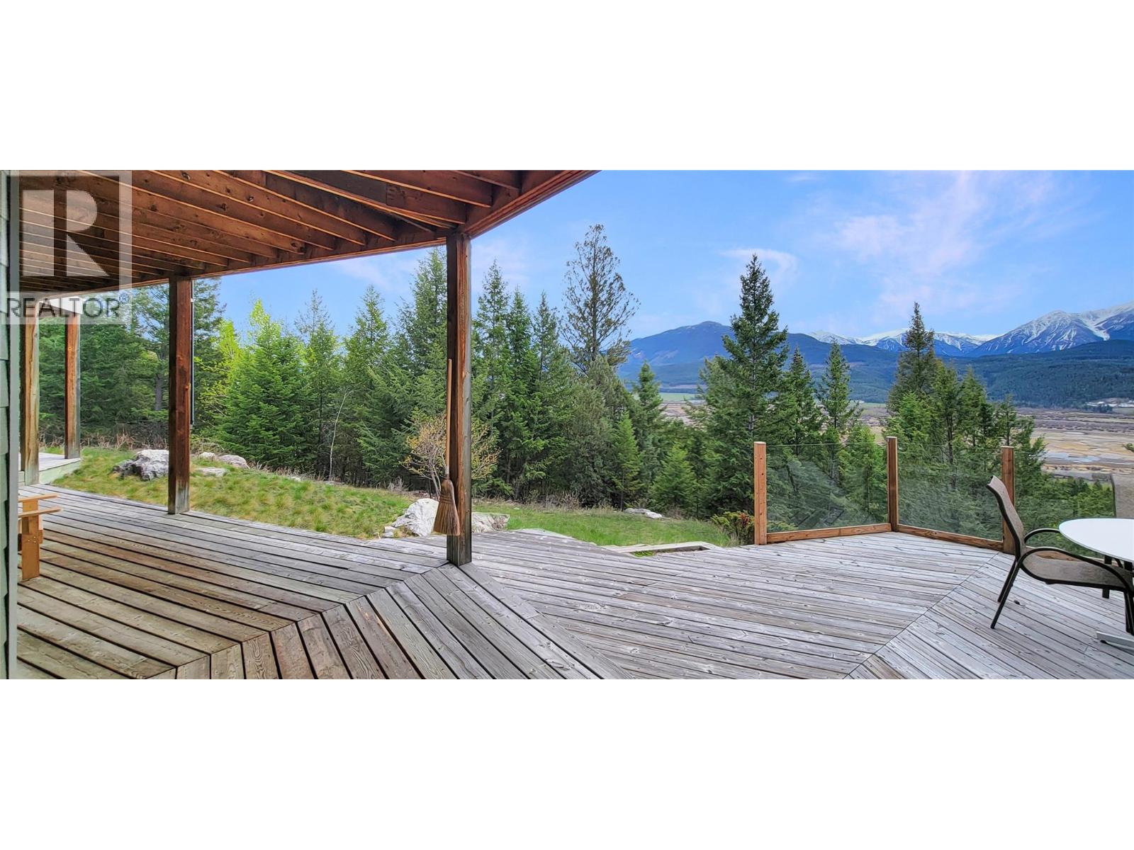2360/2380 95 Highway, Spillimacheen
