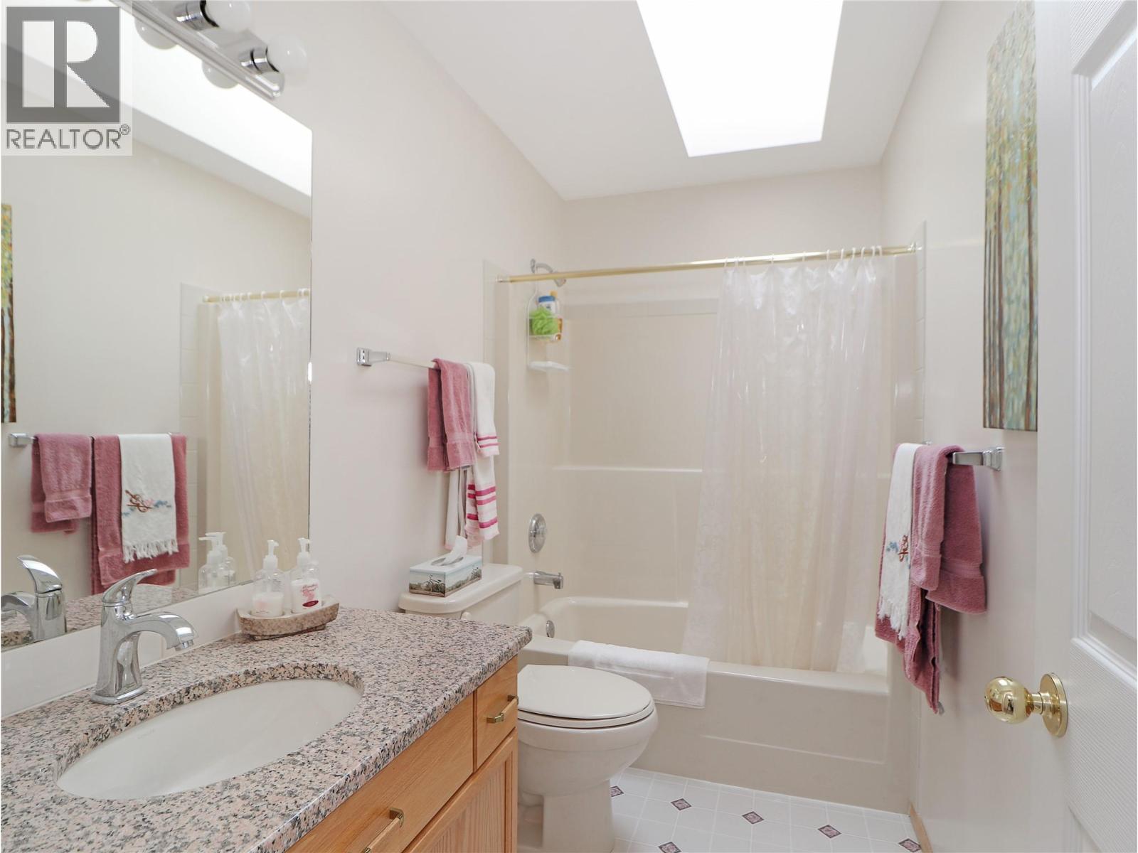2360/2380 95 Highway, Spillimacheen