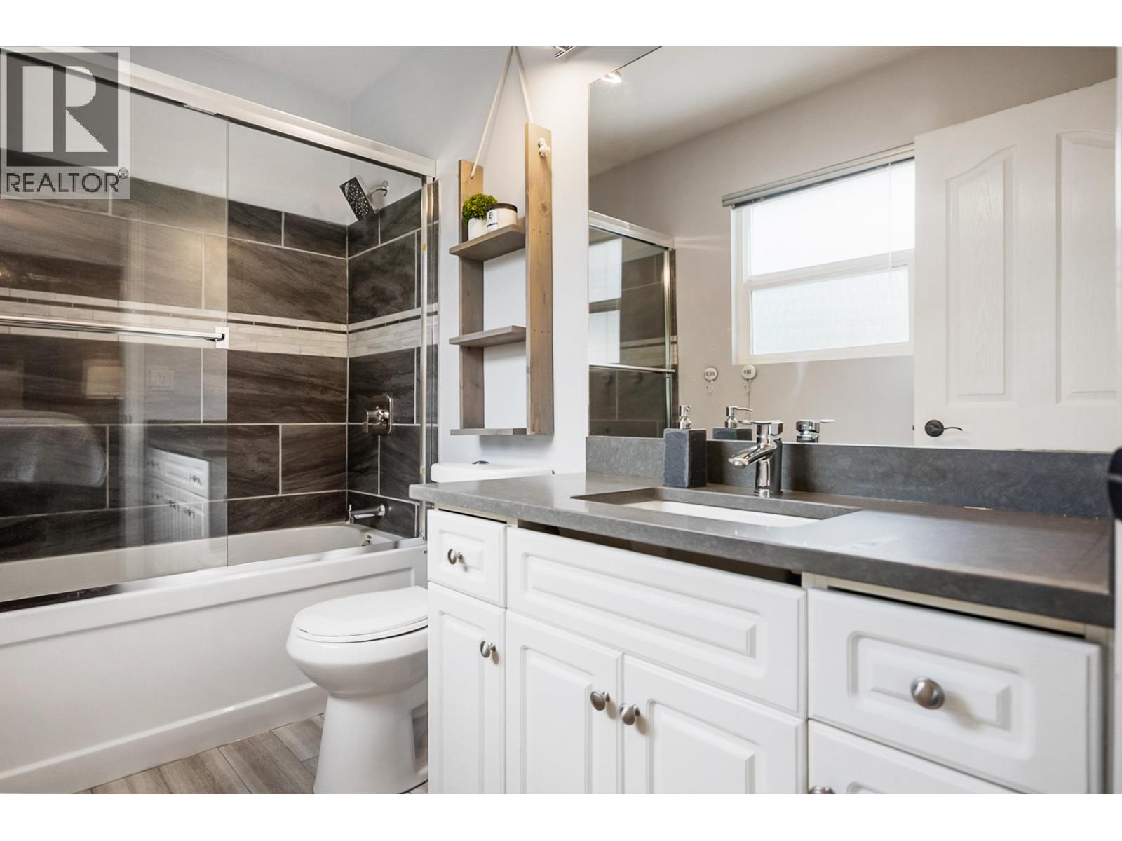 Photo 32 of 24372 101 A Avenue, Maple Ridge BC
