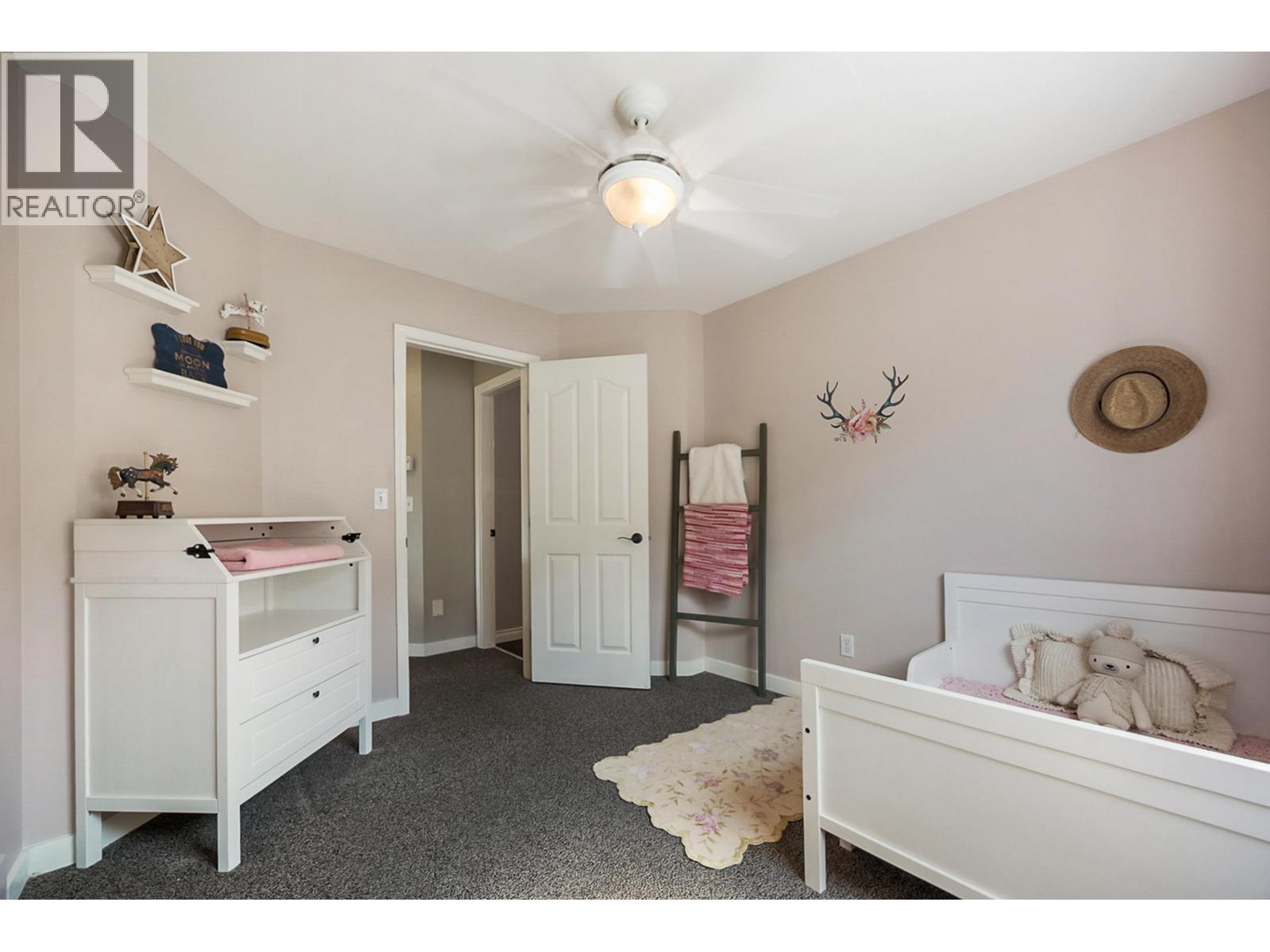 Photo 3 of 24372 101 A Avenue, Maple Ridge BC