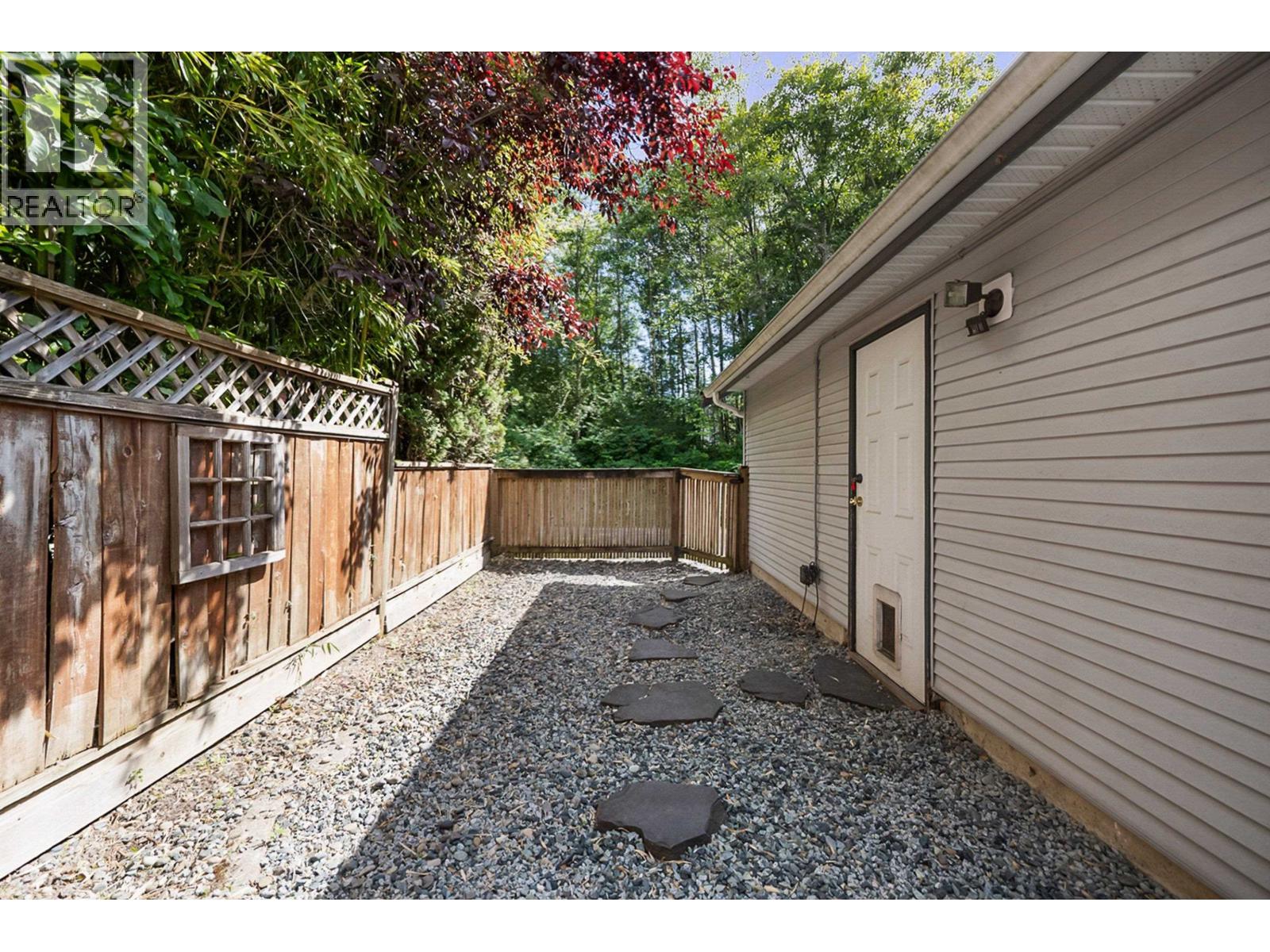 Photo 17 of 24372 101 A Avenue, Maple Ridge BC