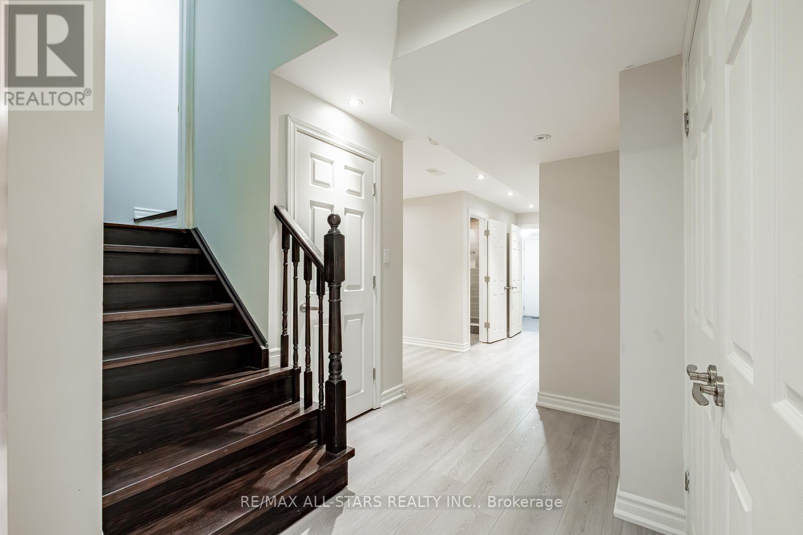 Photo 50 of 225 Delbert Circle, Whitchurchstouffville ON
