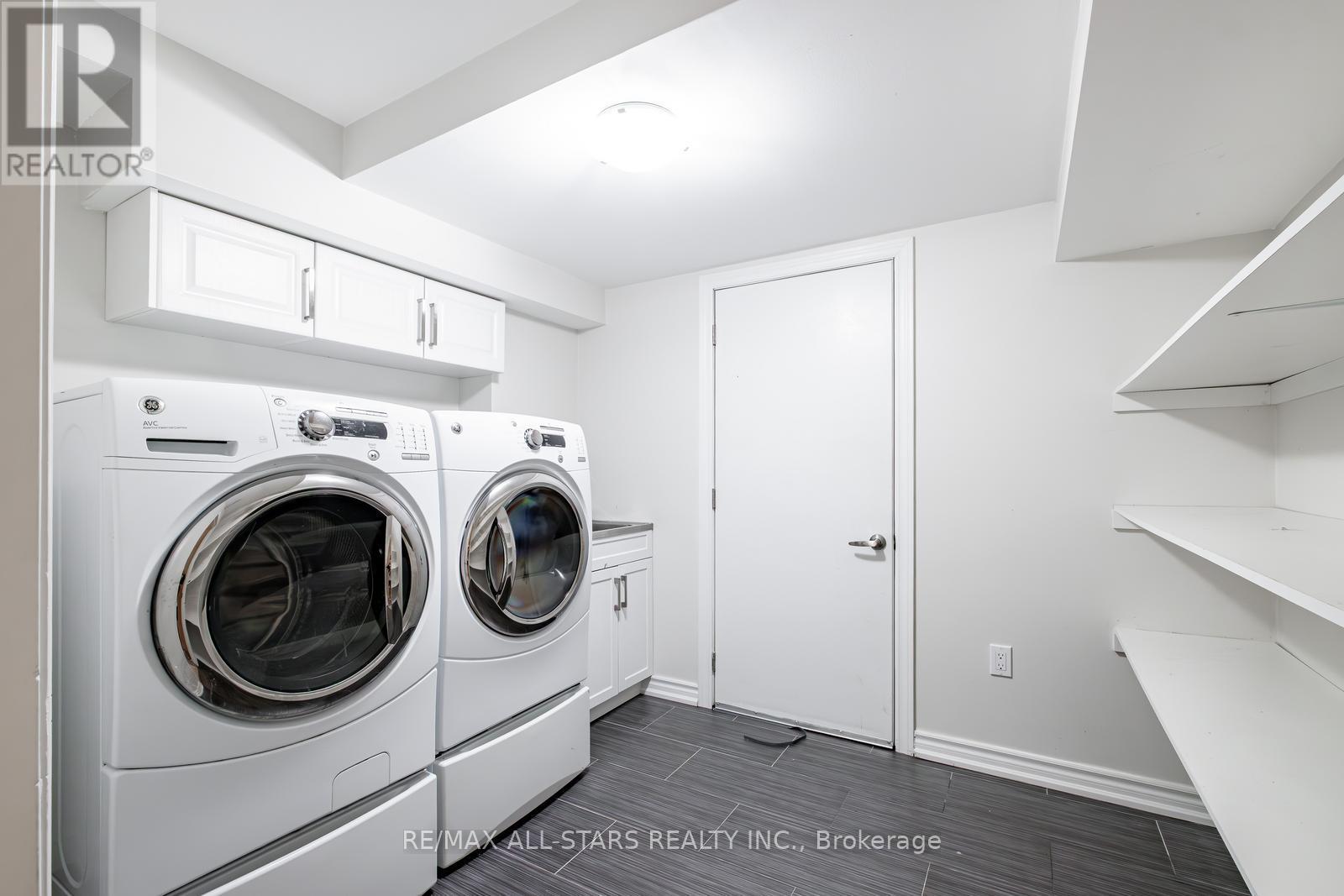 Photo 49 of 225 Delbert Circle, Whitchurchstouffville ON