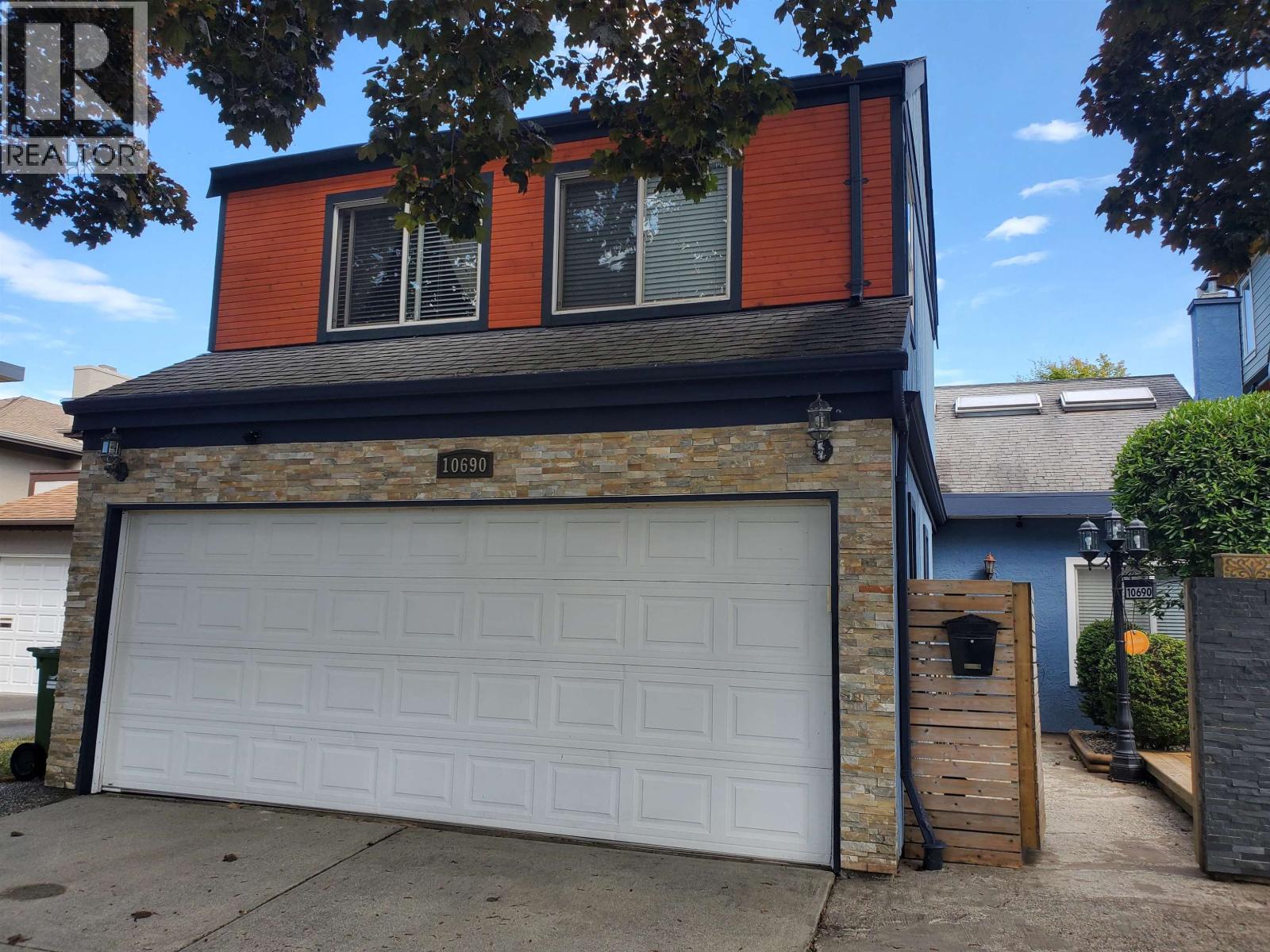 Photo 3 of 10690 Hollybank Drive, Richmond BC