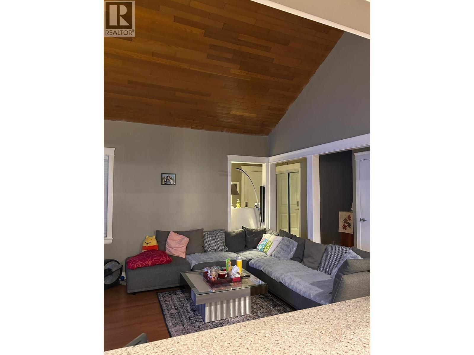 Photo 1 of 10690 Hollybank Drive, Richmond BC